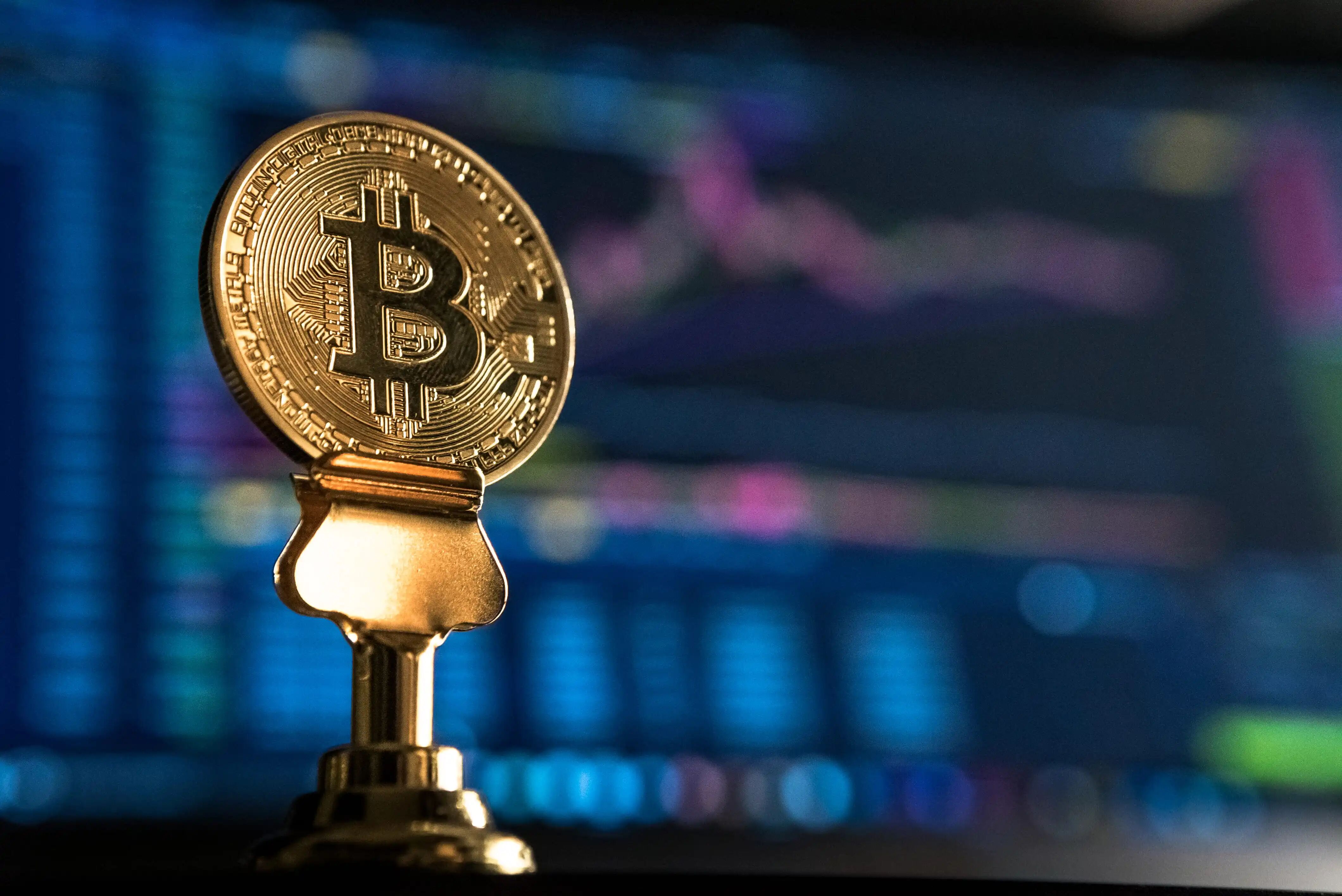 A rapid decline, can Ethereum 2000 support it?