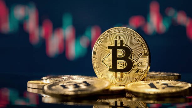Bitcoin fell below $87000 with a 24 hours drop 2.47