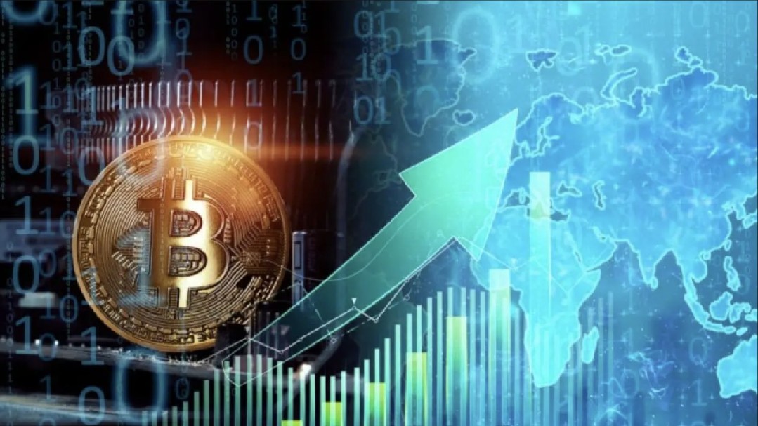 Золото снова растет! Спотовая цена превысила $5,000, при этом JPMorgan настроен оптимистично и ставит цель в $6,300