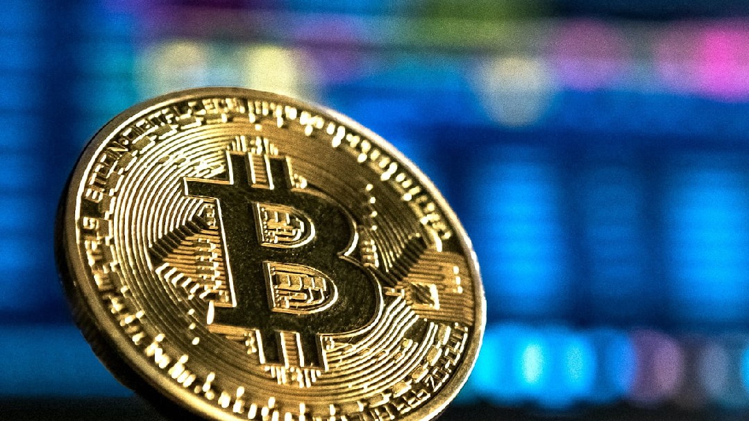 BTC упал ниже 88000 долларов, снизившись на 2.38 процента за 24 часа при очевидном краткосрочном давлении.